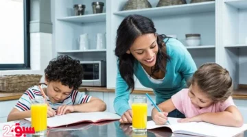 واجبات الأبناء وضغوطها.. 9 نصائح تساعد الأمهات على استعادة هدوئهن النفسي